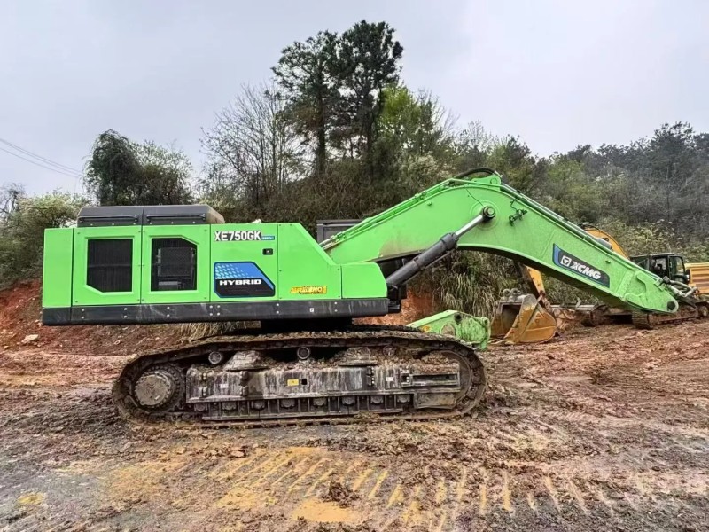 [The world's latest model·fuel-saving technology] The 2025 XCMG 750GK HEV hybrid excavator has a fuel consumption of about 40 liters in 296 hours and can carry a 248 sledgehammer