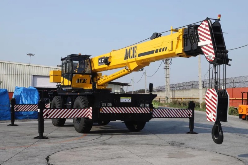 Sany Group deepens intelligent and electric layout, and the construction machinery industry welcomes green changes